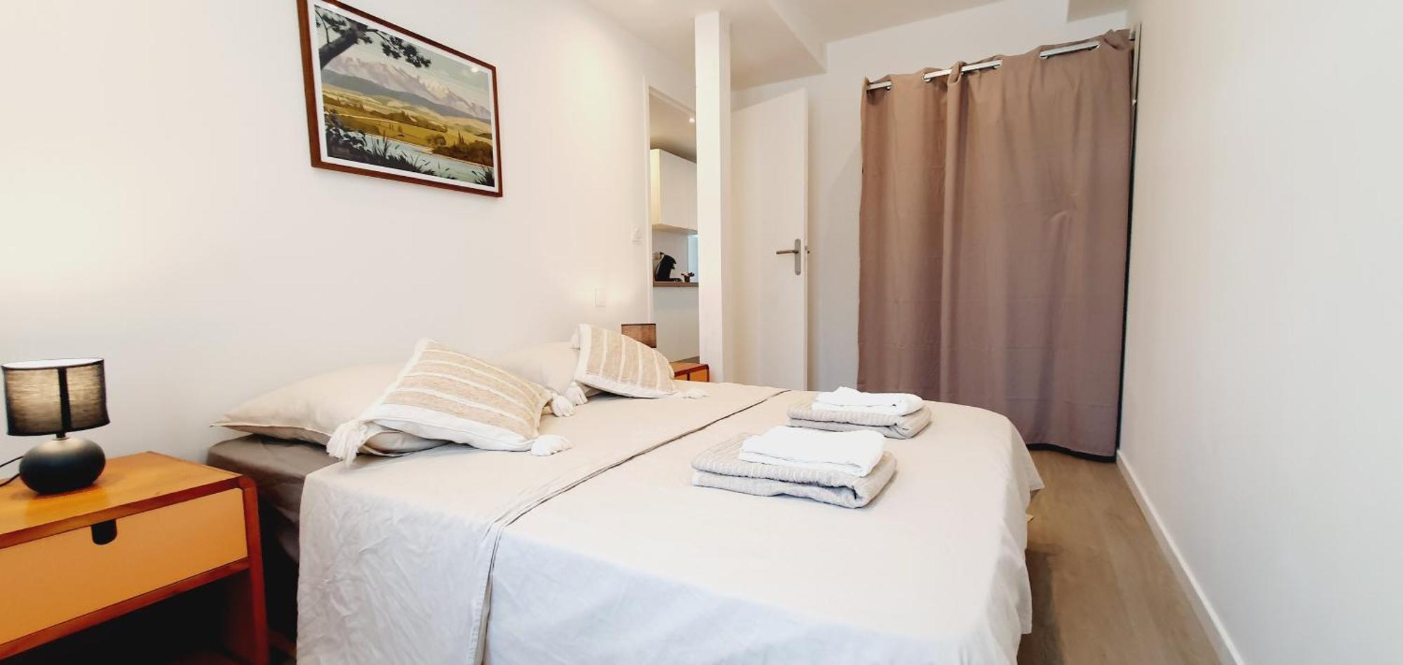 Via Domitia Apartment Perpignan Bagian luar foto