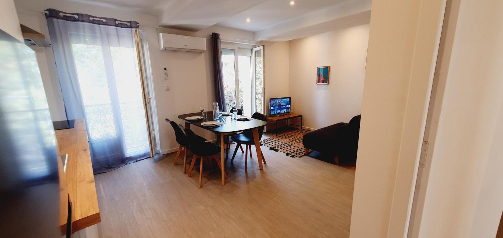 Via Domitia Apartment Perpignan Bagian luar foto