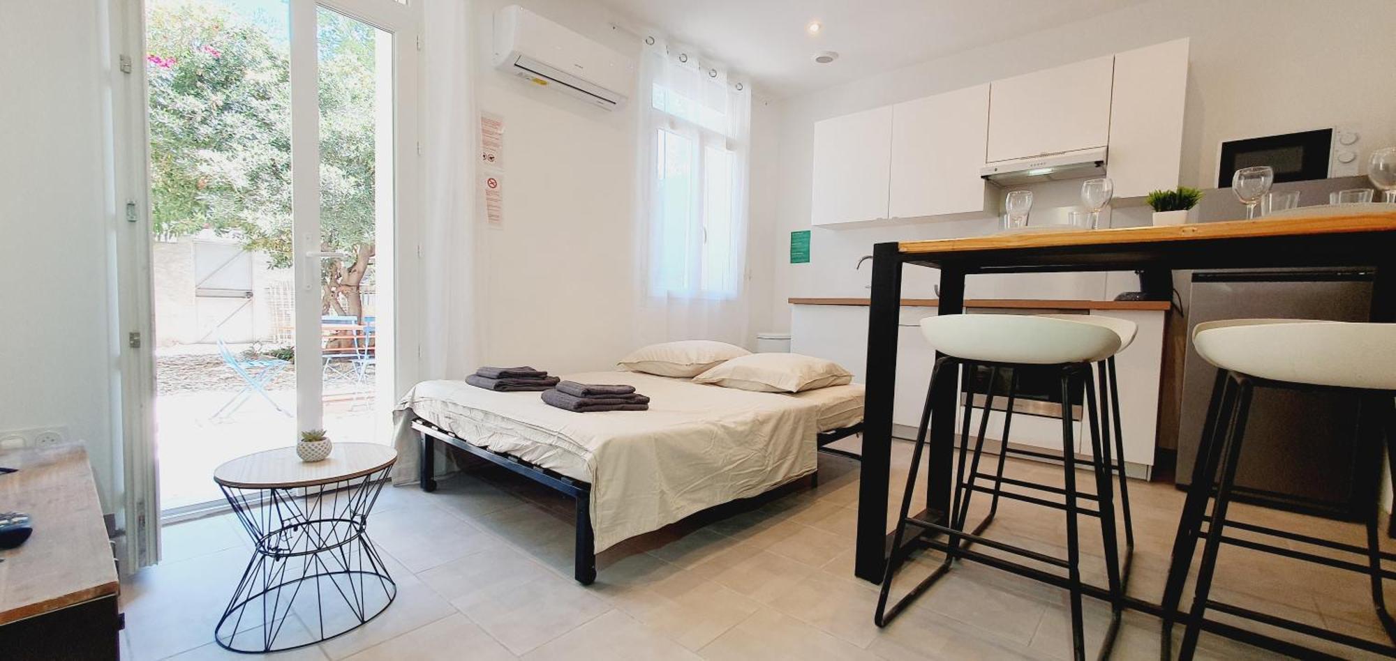 Via Domitia Apartment Perpignan Bagian luar foto